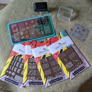 Maniology nail stamping kit